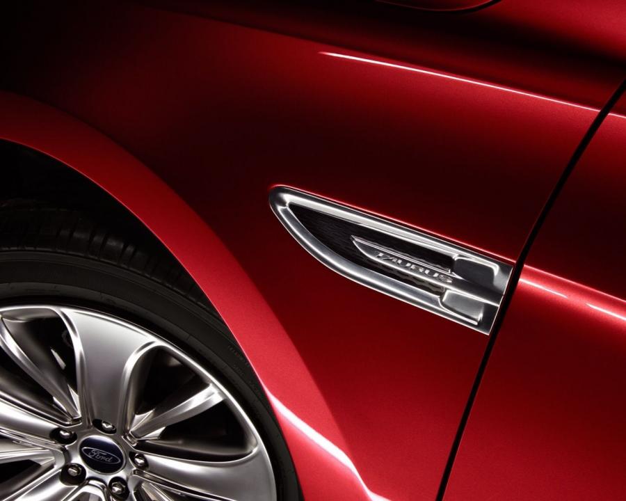  Ford Taurus 2010 года  (фото 79 из 161)
